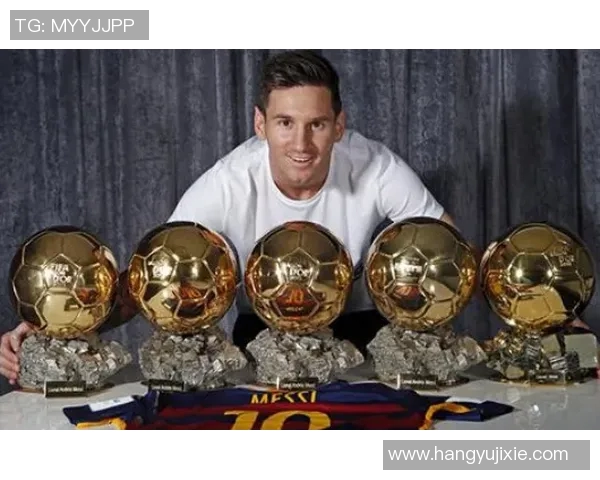 范戴克荣获月度最佳球员,实至名归 范戴克荣获月度最佳球员,实至名归