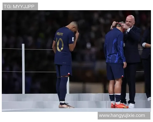 利物浦赛后采访妙语连珠 爆梗不断全场欢笑声此起彼伏