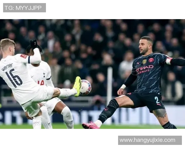 曼城夺冠之路回顾：这场胜利背后让人泪目的动情瞬间